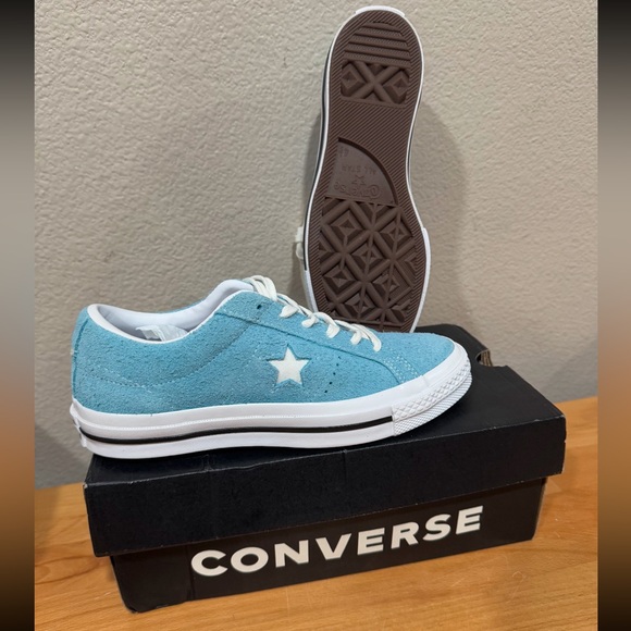 Converse Shoes - NWT convers co ed